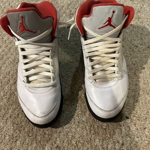Jordan 5 fire red